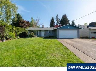 4722 Indiana Ave NE, Salem, OR 97305