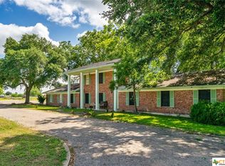 6253 Us Highway 77 N, Hallettsville, TX 77964