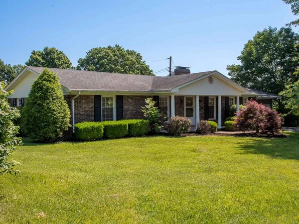 224 Hawthorne Dr, Frankfort, KY 40601