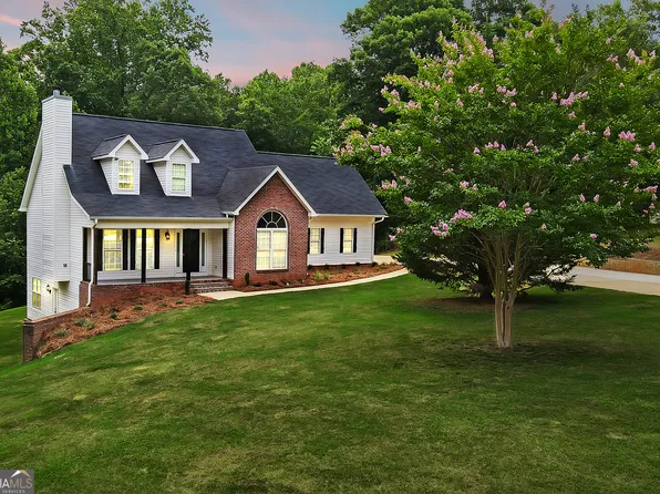 104 Robinhood Cir, Griffin, GA 30223