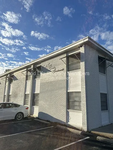 1103 N 15th Ave #104 Photo 1