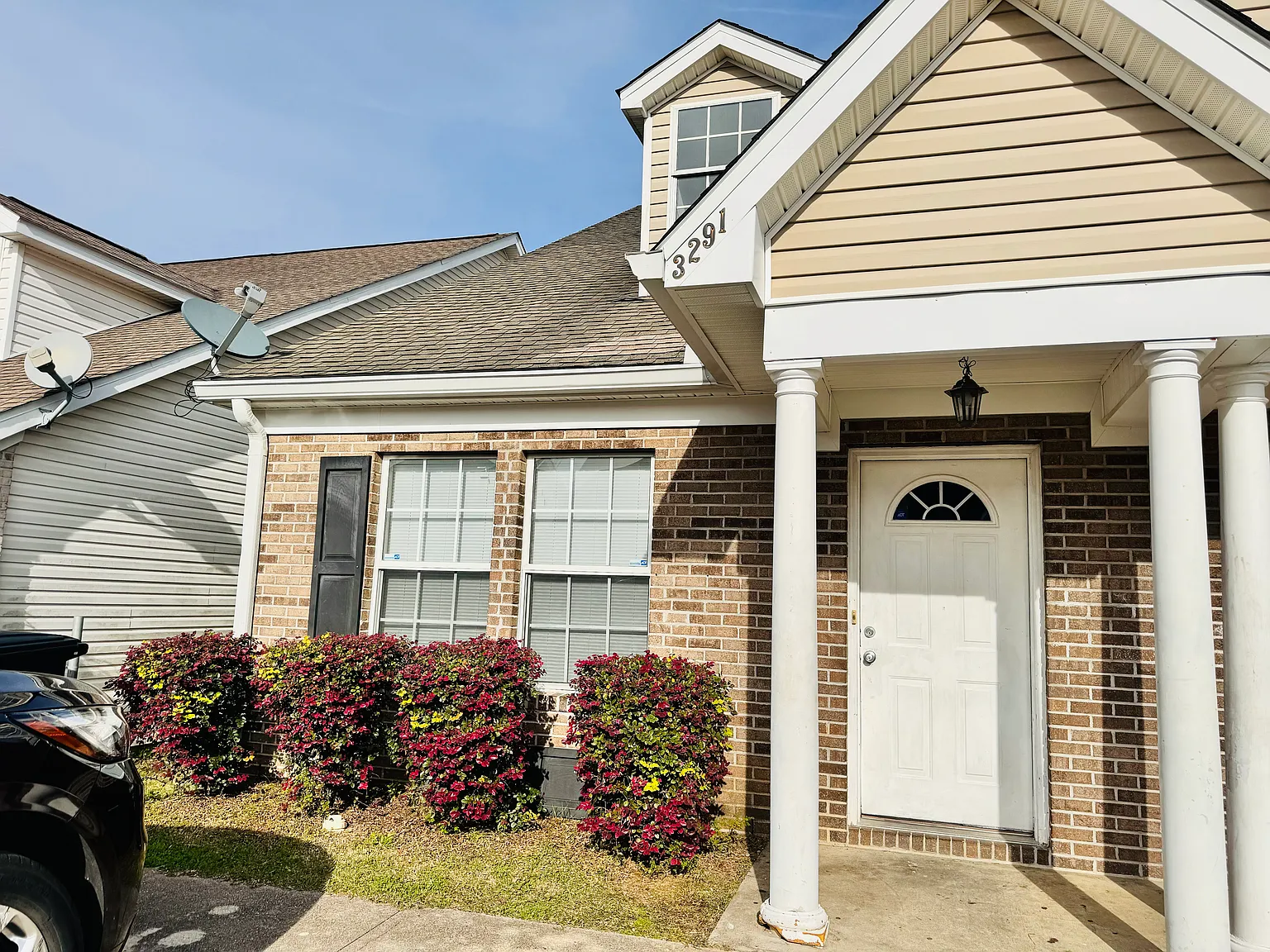 3 bed, 1338 sqft, $1,600 — Photo 2