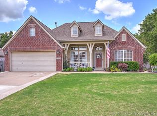 19621 E 49th St S, Broken Arrow, OK 74014