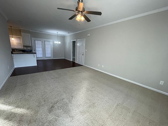 3rd image of 3901 Saxby Ln NW