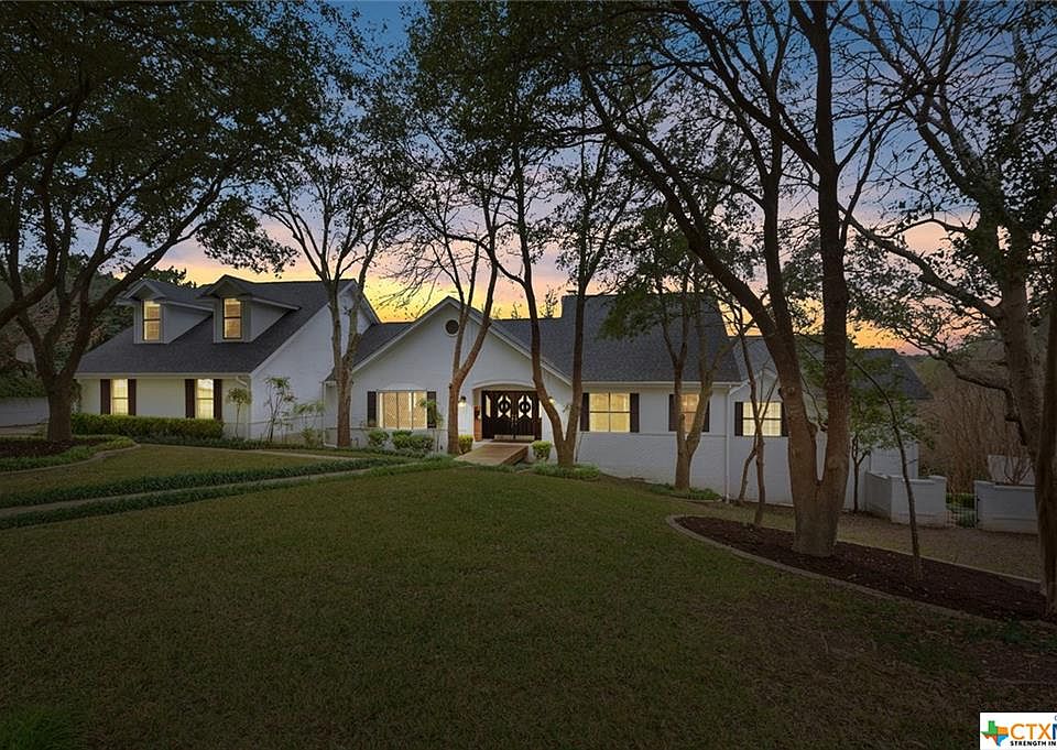 1st image of 3914 Wendy Oaks Dr