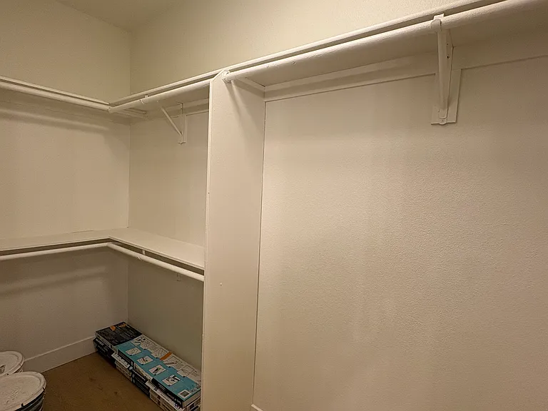 5620 Yolanda Ave #111 — Photo 12
