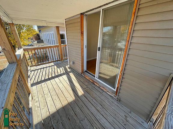 5th image of 1822 Jackson St NE APT 2