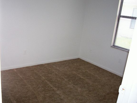 5th image of 1310 Jefferson Ave #D
