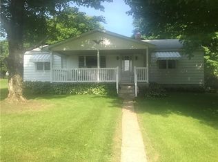 12 Kepple St, Jeannette, PA 15644