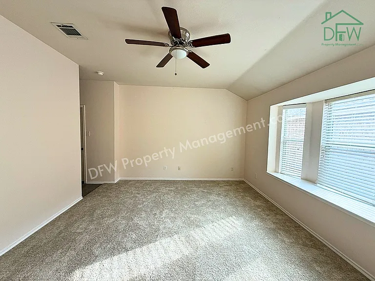 2224 Hummingbird Way — Photo 11