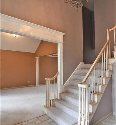 3rd image of 3555 Bay Hill Dr