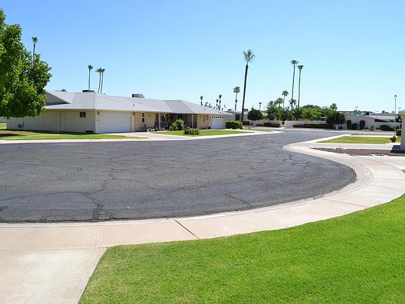 3rd image of 10825 W Deanne Cir