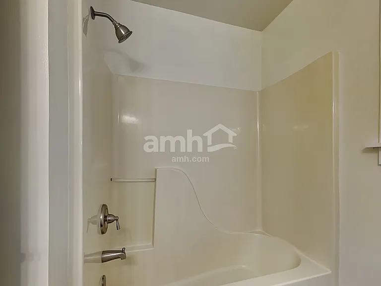2113 Lynwood Pl — Photo 16