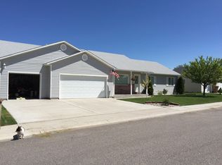 570 Alamo St, Chubbuck, ID 83202
