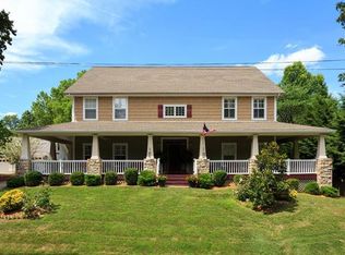 735 E Essex Ave, Saint Louis, MO 63122
