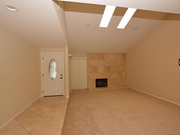 5th image of 6 N Madrid Ave