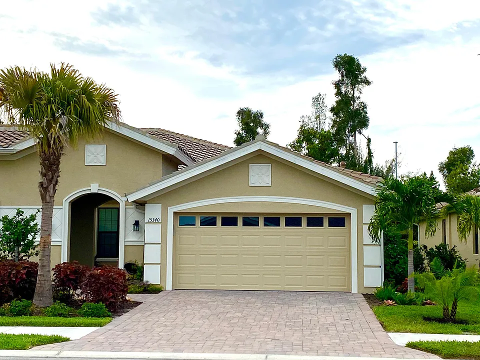 15340 Cortona Way