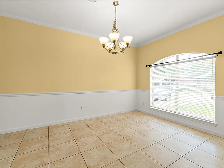 4111 Surreydon Dr — Photo 6