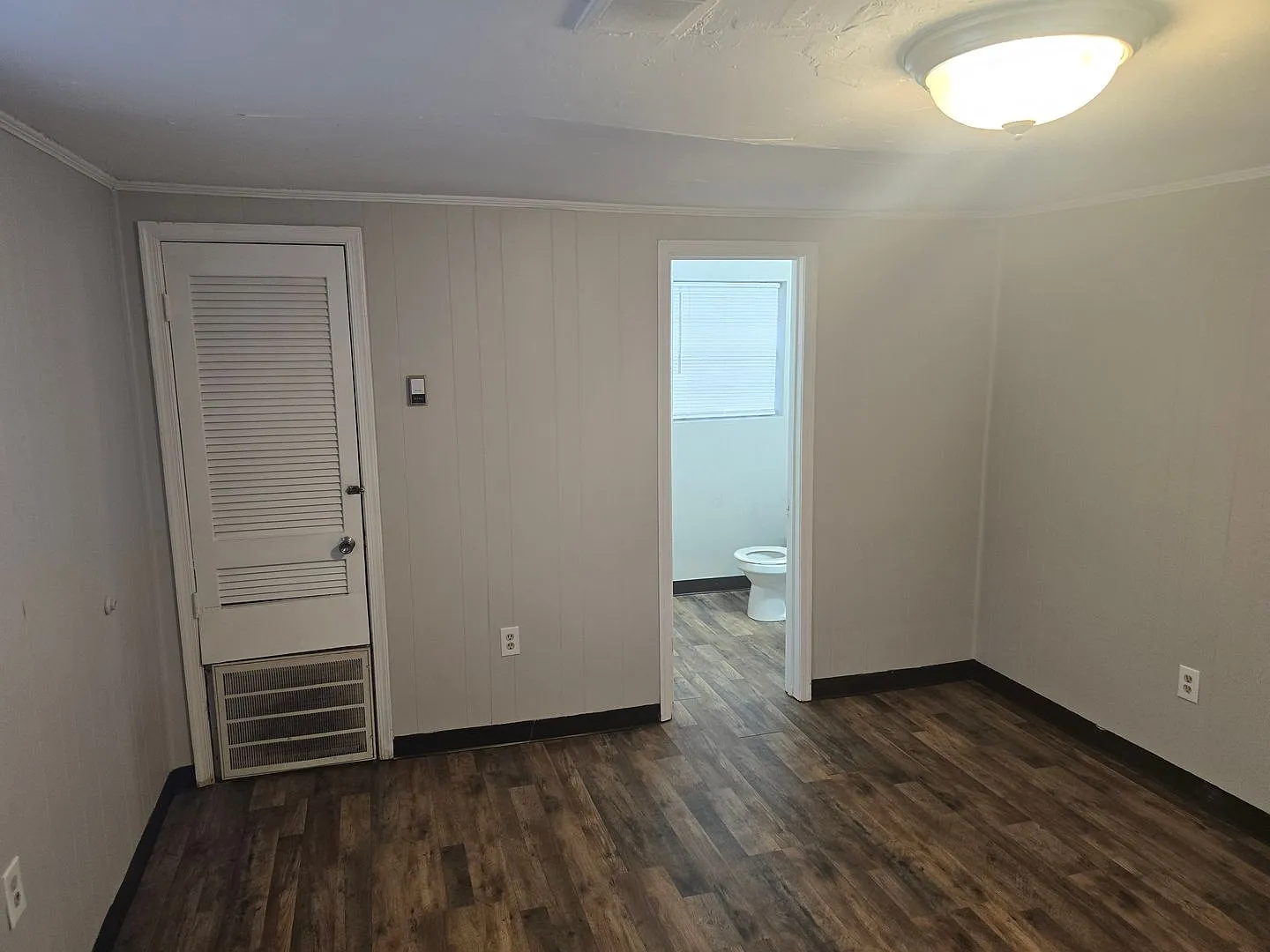2 Bed 1 bath duplex right across from Midlands Tech — Photo 4