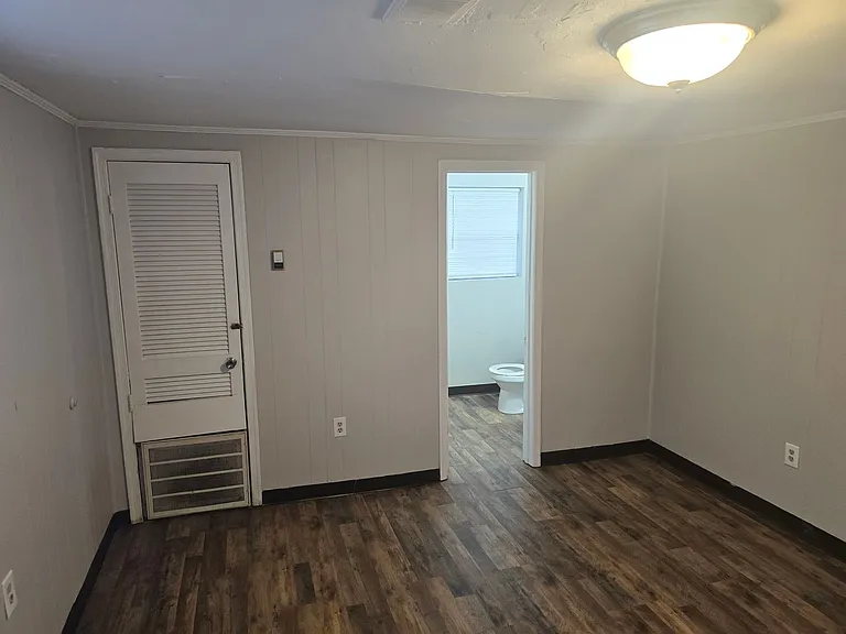 69 Lexington Dr E #1 — Photo 4