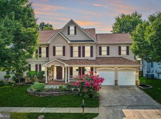 3827 Highland Oaks Dr, Fairfax, VA 22033