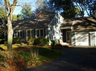 26 Normandy Rd, Lexington, MA 02421