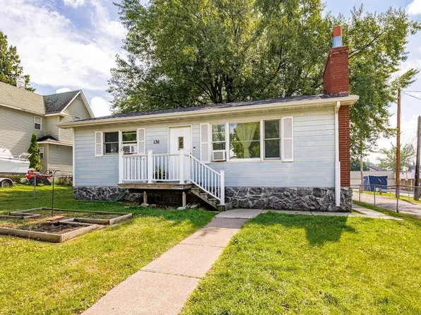 136 5th St, Proctor, MN 55810