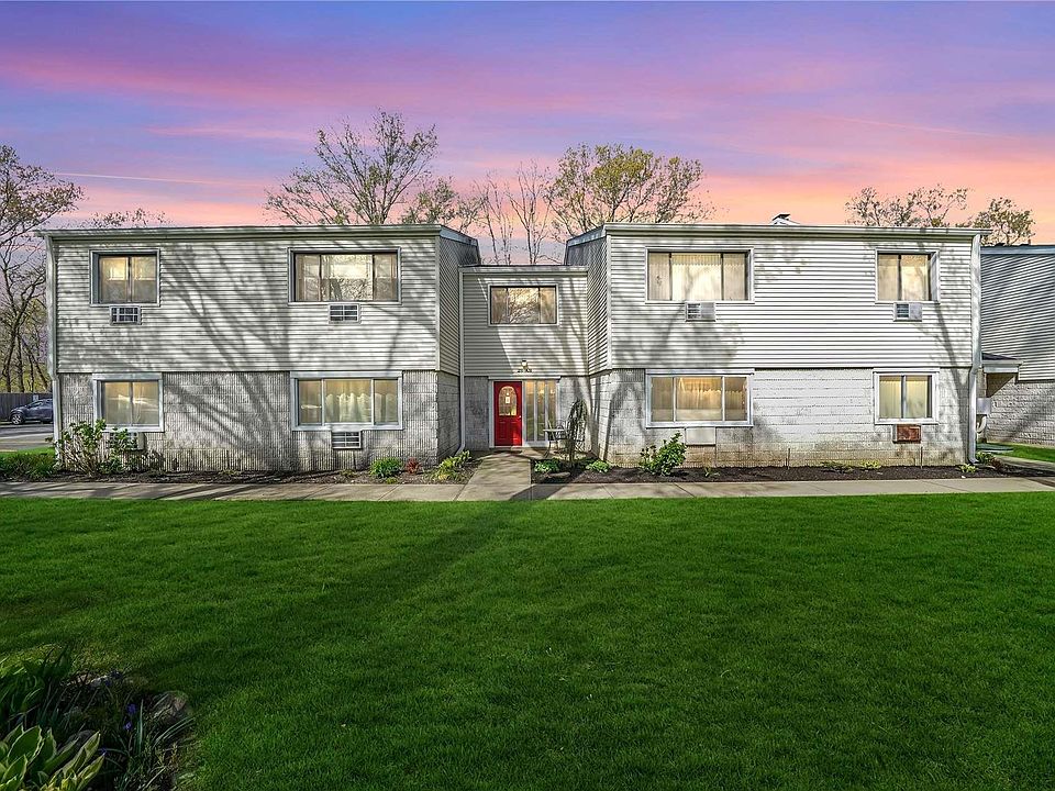 1st image of 28 Richmond Boulevard #1A