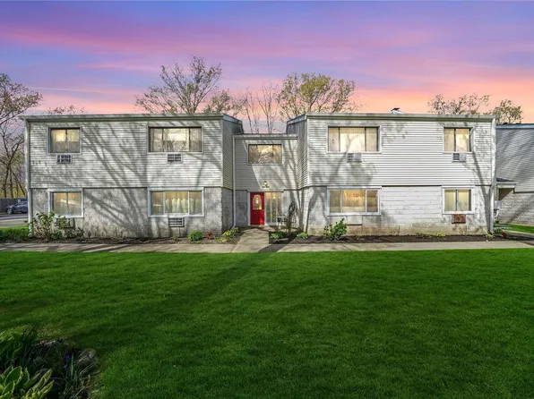 28 Richmond Boulevard #1A, Ronkonkoma, NY 11779