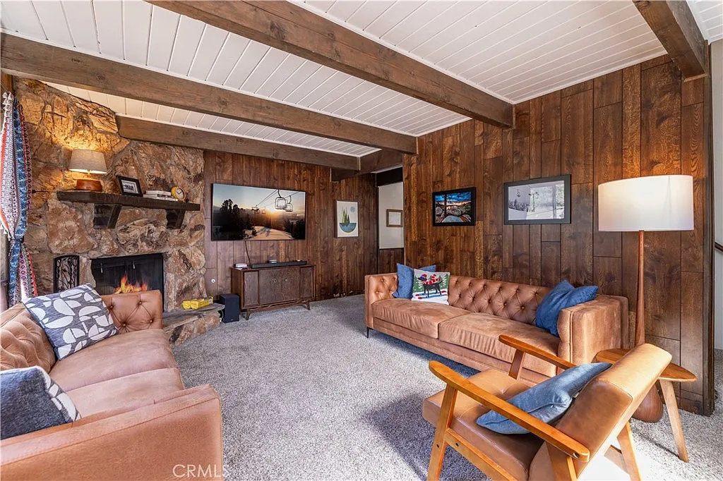 2 bed, 952 sqft, $1,675 — Photo 3