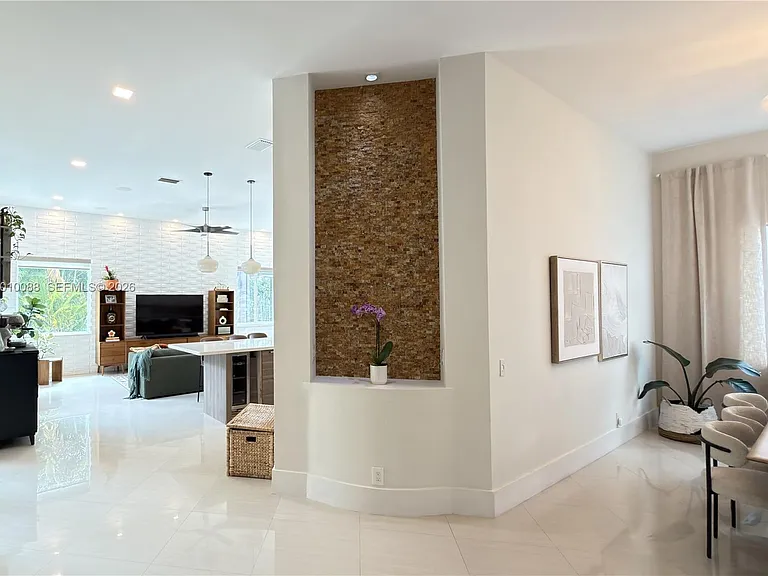 3829 Heron Ridge Ln — Photo 7