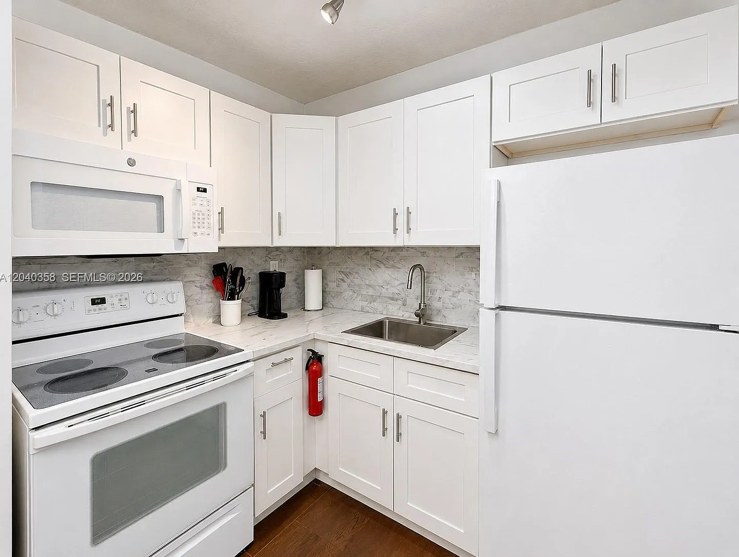 1415 SW 1st St — Photo 3
