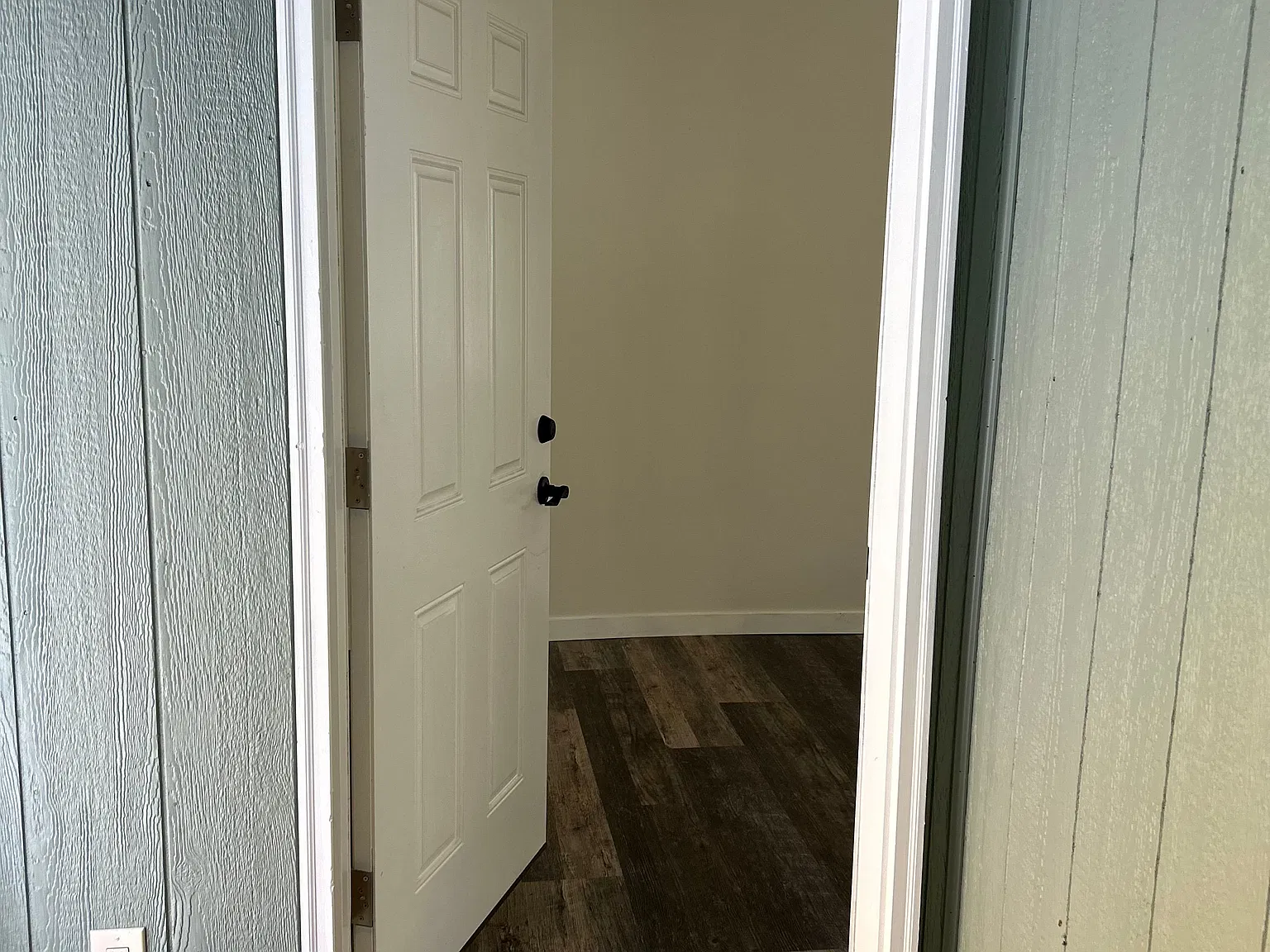 2 bed, 1.0 bath, $2,750 — Photo 2