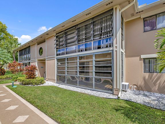 2nd image of 7817 Ashmont Circle #106