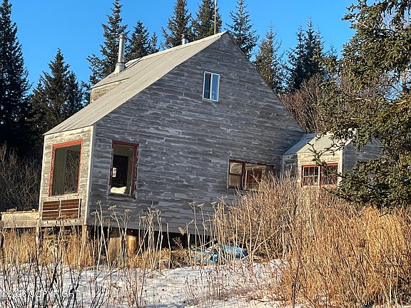 2nd image of 62091 Crossman Ridge Rd