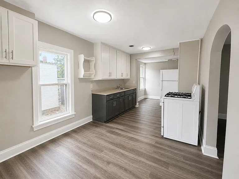 428 Potter St #2 — Photo 4