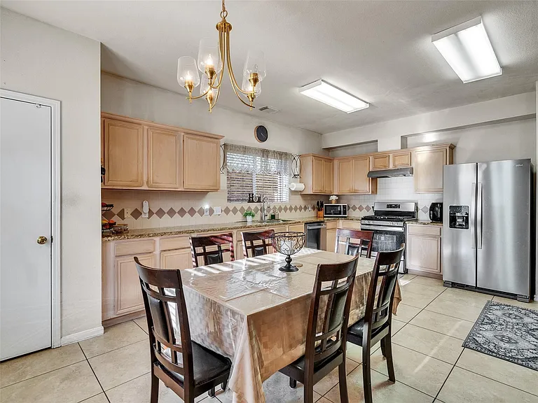 5514 Gatesprings Ln — Photo 11
