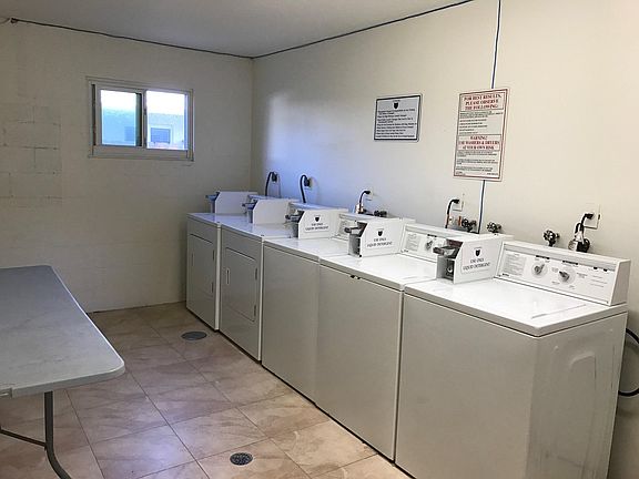 3rd image of 115 Airport Ave E APT 6