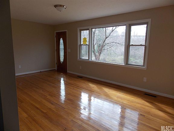 3rd image of 2621 Friendswood St