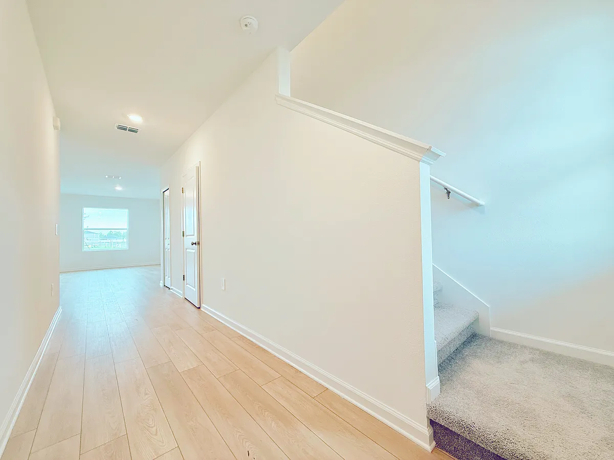 Building Photo - 6481 Domizio Dr