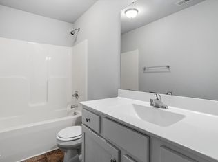 140 Denning Farms Ln, Benson, NC 27504