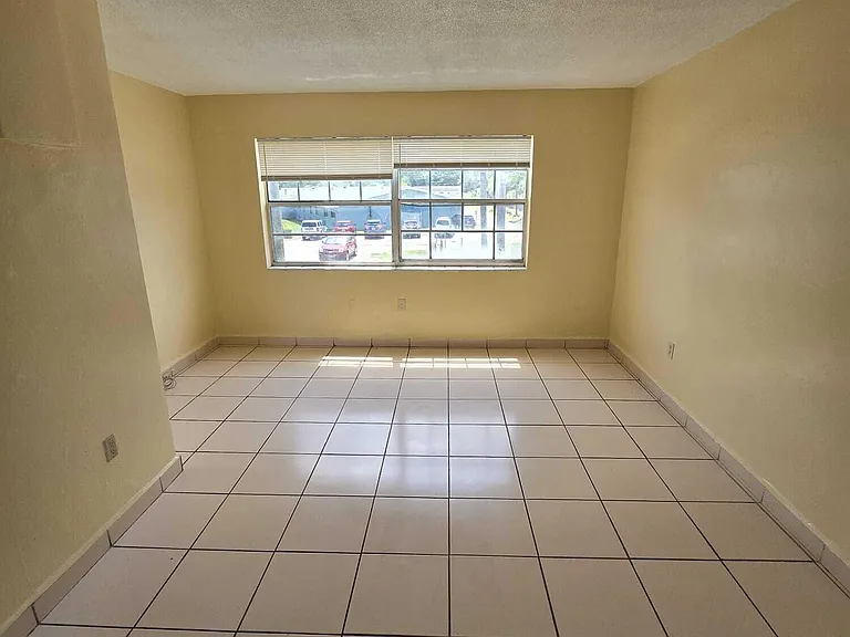 13695 NE 3rd Ct #C05 — Photo 12