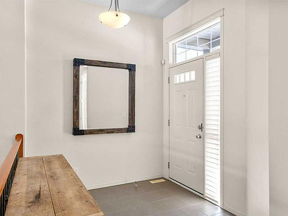 2nd image of 385 S Discovery Ridge Blvd SW