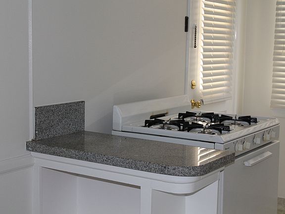 Kitchen Range at Rear Entrance