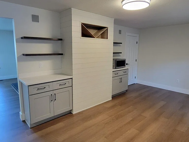 2480 Lund Ave SE — Photo 6