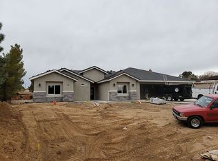 10775 Mesquite St, Oak Hills, CA 92344