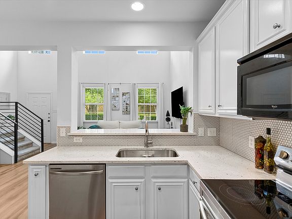 3rd image of 3106 Bedford Rd