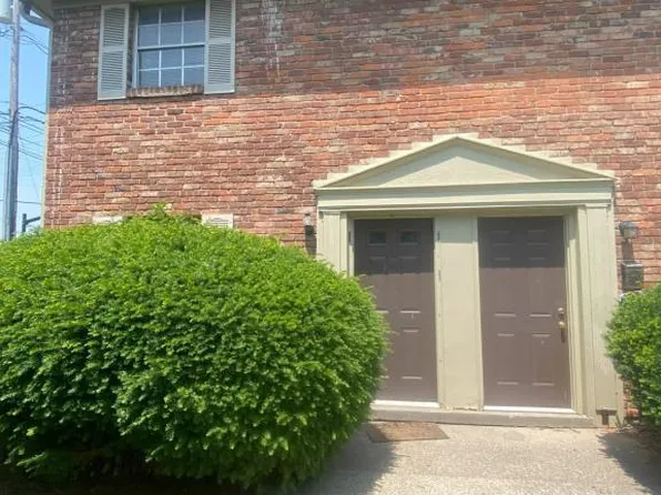 407 Kensington Dr, Clarksville, IN 47129