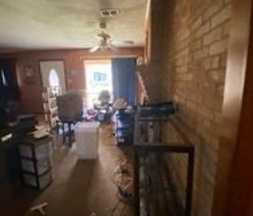 Additional Living Room