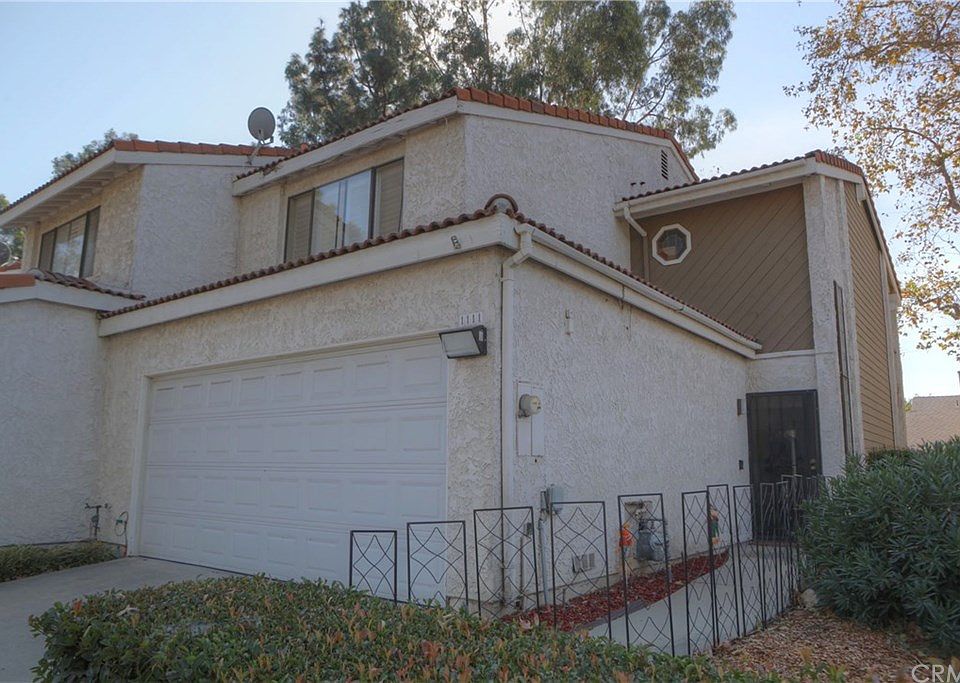 1st image of 1111 W Whittlers Ln